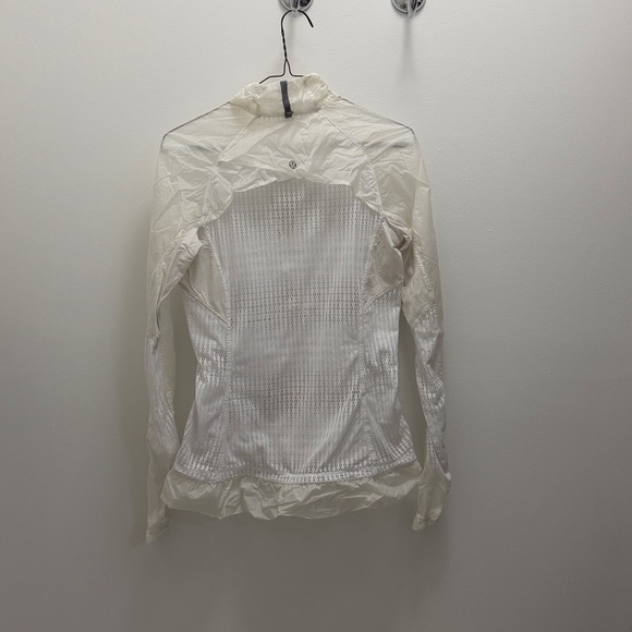 Lululemon Run Wild Jacket Full Zip White Mesh Lace Ruffle Lightweight - Picture 2 of 5